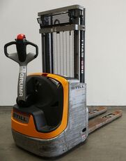 Still EXV 12 pallet stacker