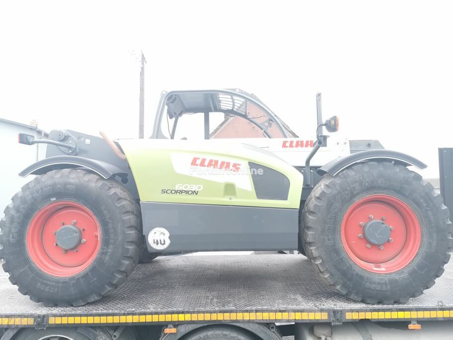 Claas Scorpion 6030 CP tow bar for telehandler