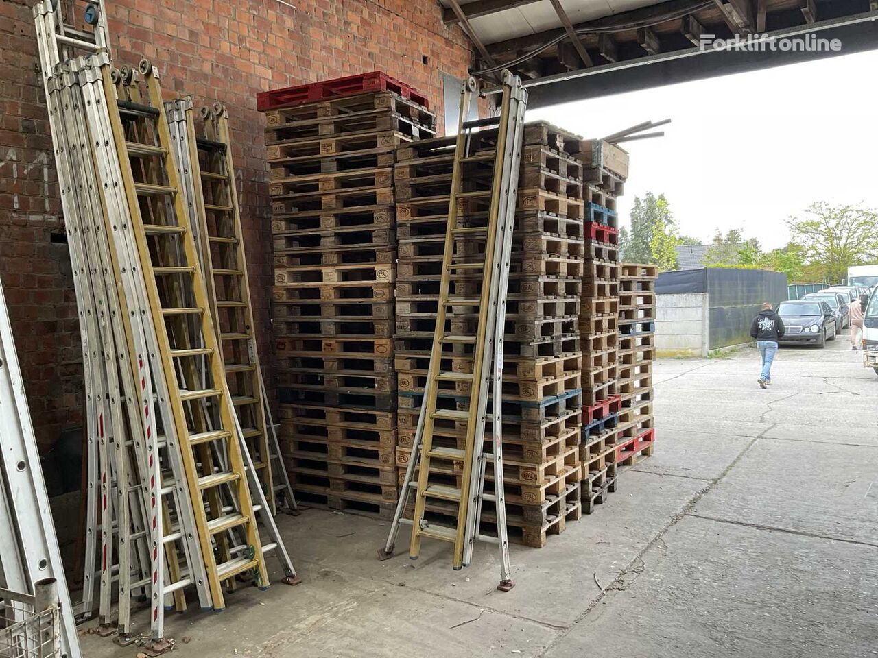 3-delige aluminium/polyester schuifladder (3x) warehouse ladder